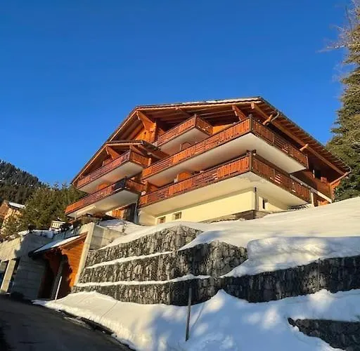 With Stunning View! Ski-in, Ski-out Appartement *