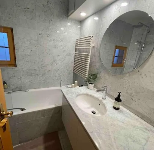 With Stunning View! Ski-in, Ski-out