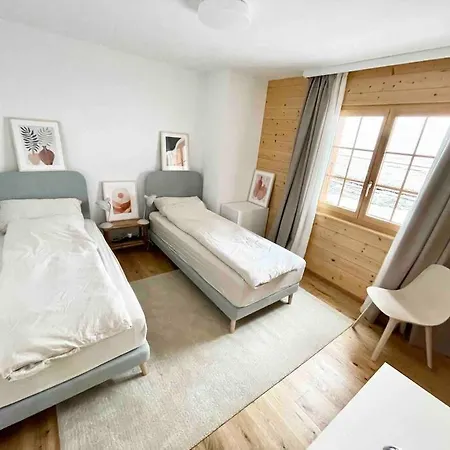 With Stunning View! Ski-in, Ski-out Apartment *